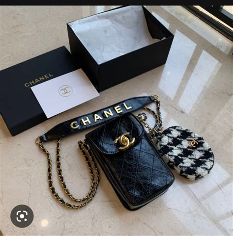 chanel vip gift bag 2016|chanel gift set holiday 2022.